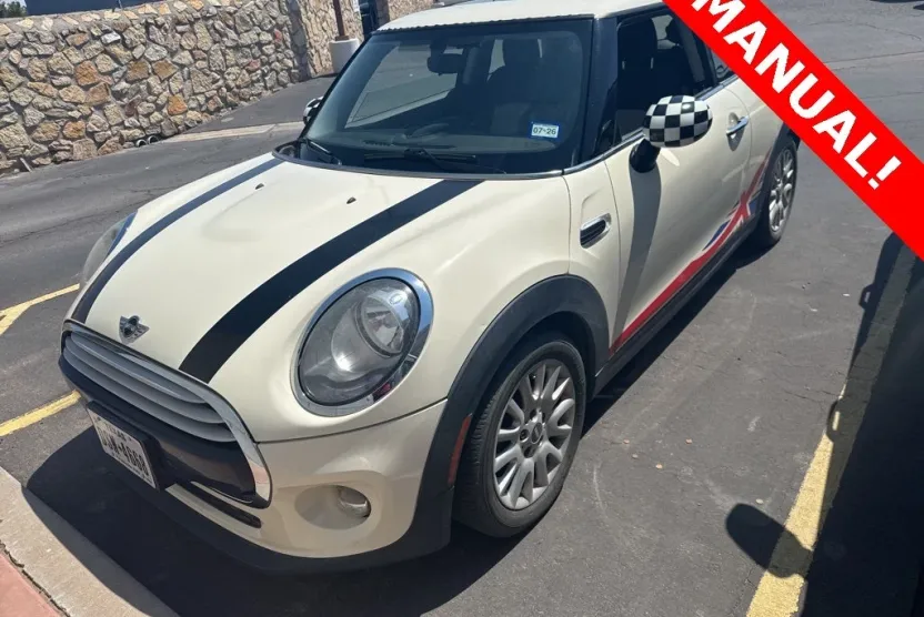 2014 Mini Cooper 2 Door Hardtop photo 1