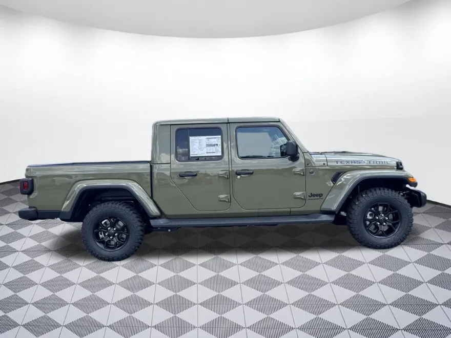 2025 Jeep Gladiator Texas Trail photo 1