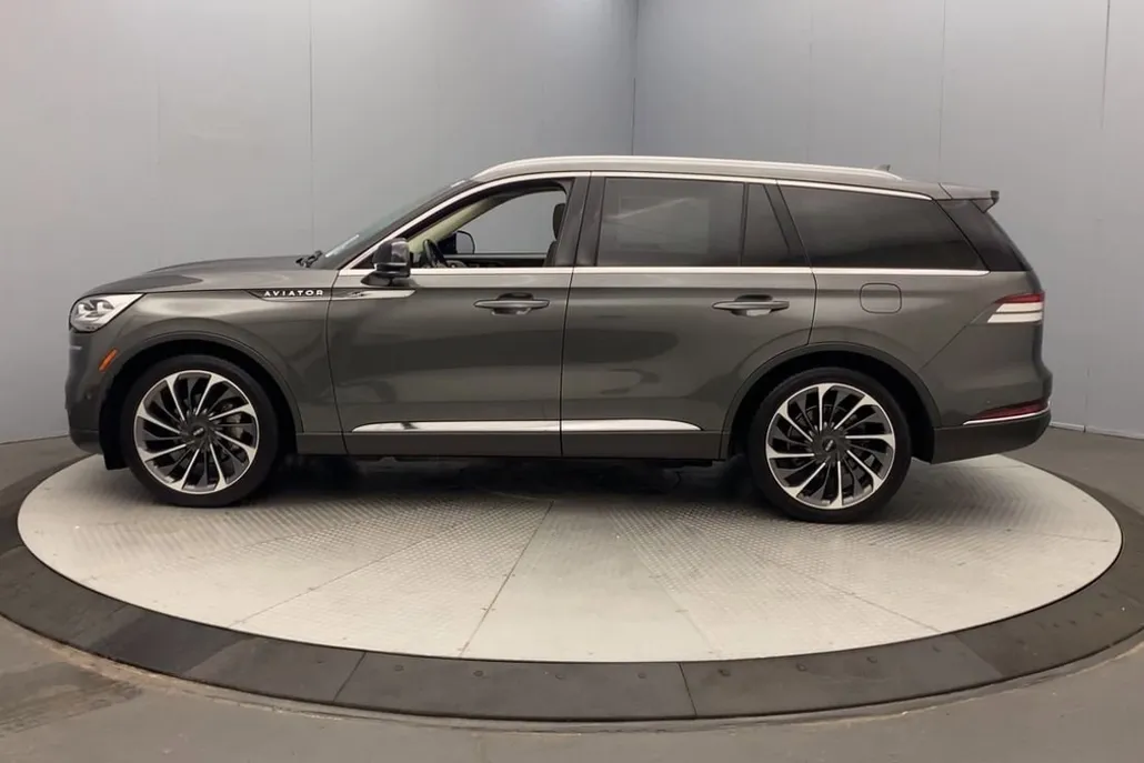 2020 Lincoln Aviator Reserve photo 1