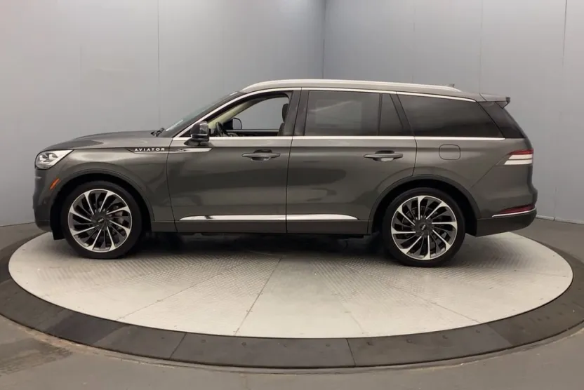 2020 Lincoln Aviator Reserve photo 1