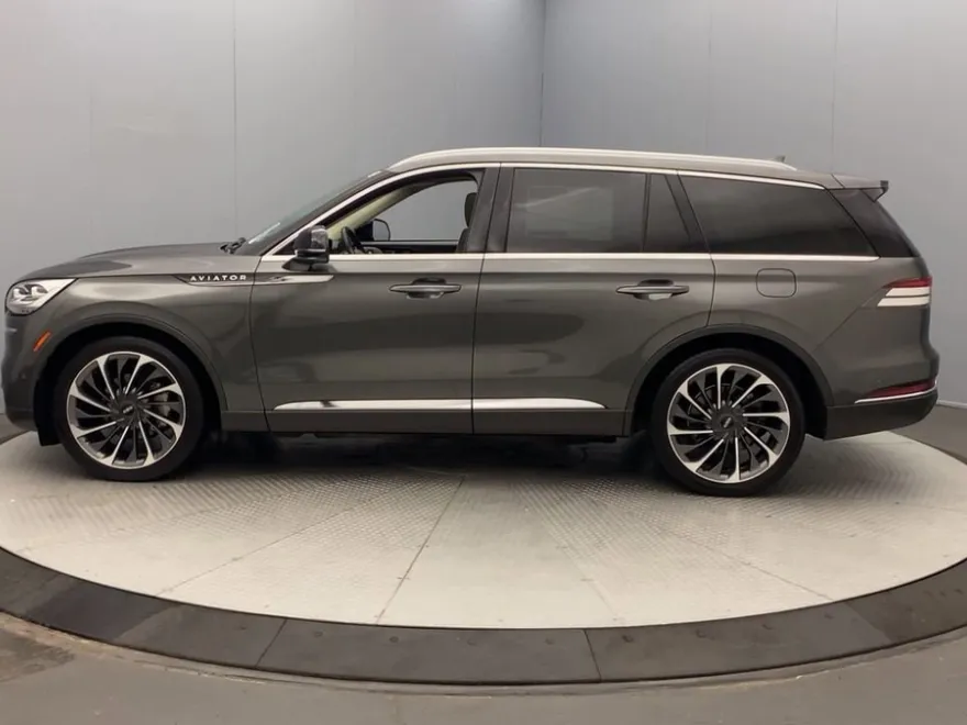 2020 Lincoln Aviator Reserve photo 1