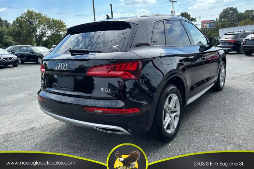 2018 Audi Q5 Premium photo 1