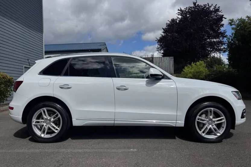 2017 Audi Q5 2.0T Premium photo 1