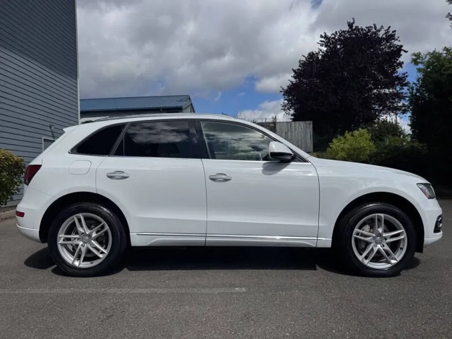 2017 Audi Q5 2.0T Premium photo 1