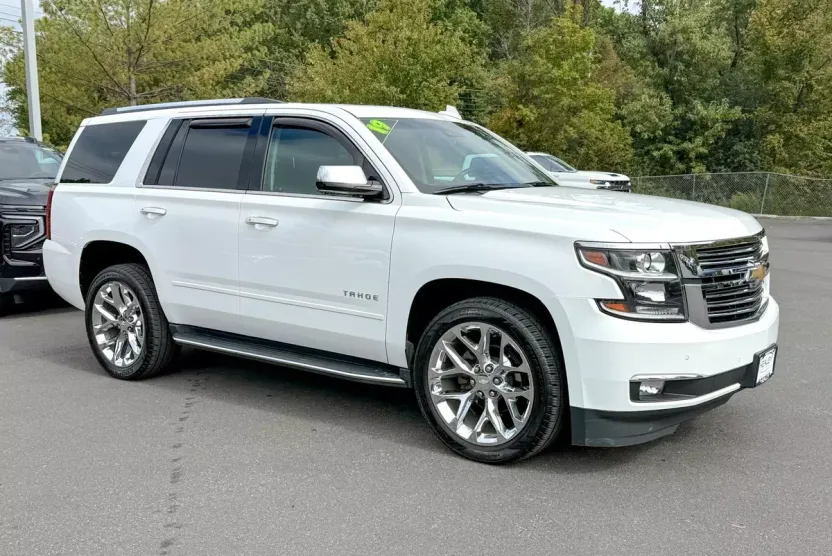 2019 Chevrolet Tahoe Premier photo 1