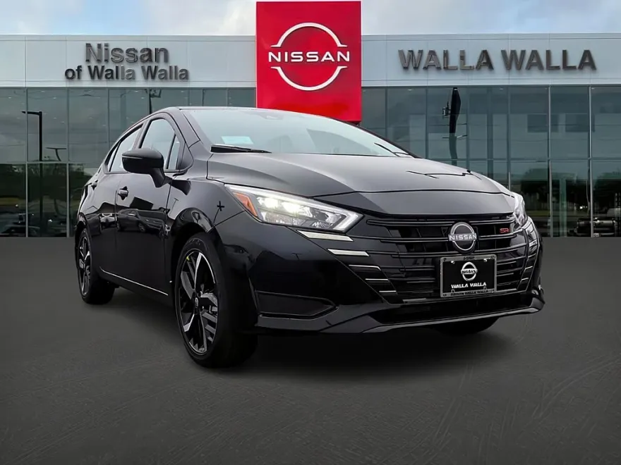 2025 Nissan Versa SR photo 1