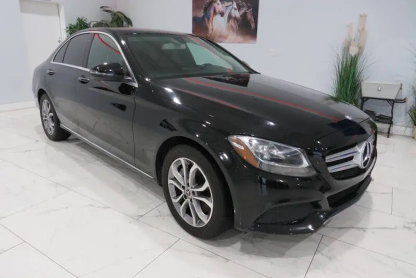 2017 Mercedes Benz C 300 4MATIC photo 1