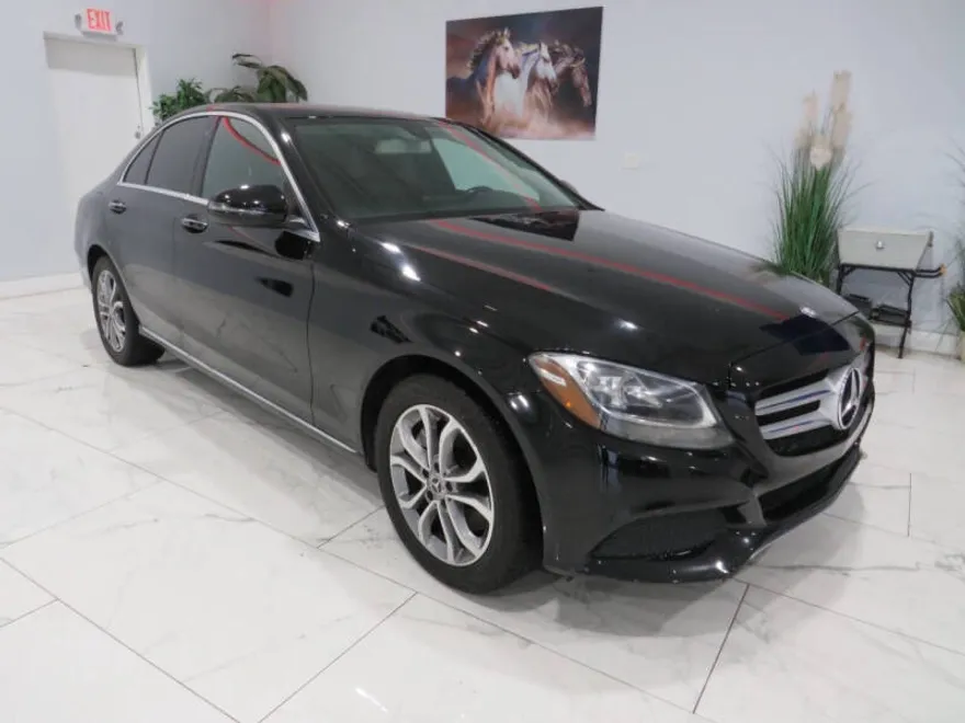 2017 Mercedes Benz C 300 4MATIC photo 1