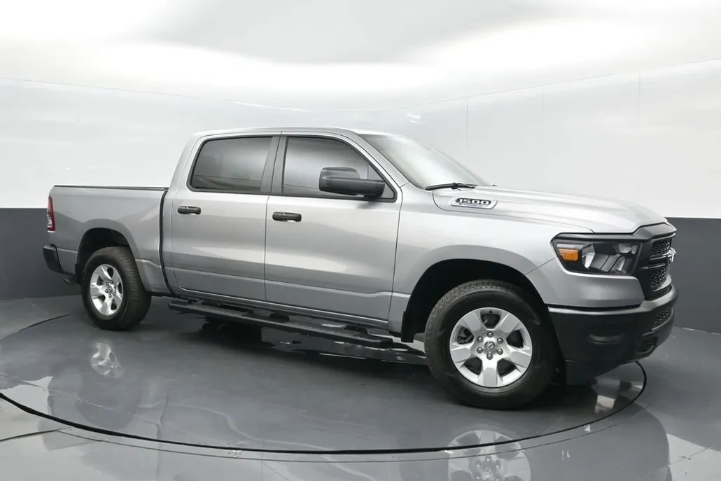 2024 Ram 1500 Tradesman photo 1