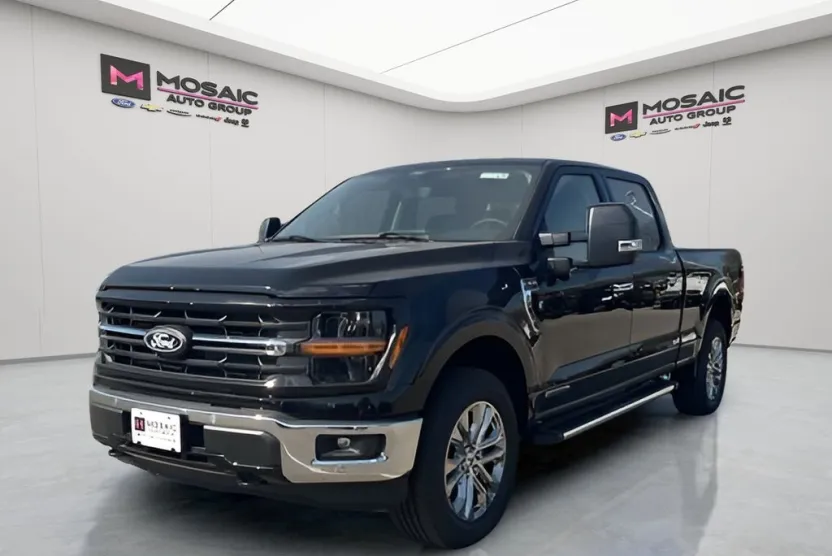 2025 Ford F-150 XLT photo 1