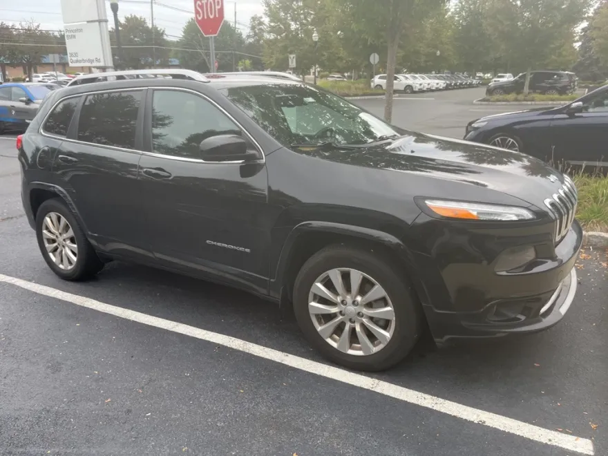 2018 Jeep Cherokee Overland photo 1