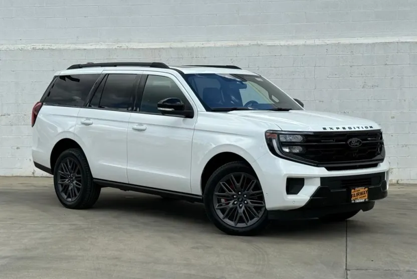 2025 Ford Expedition Platinum photo 1
