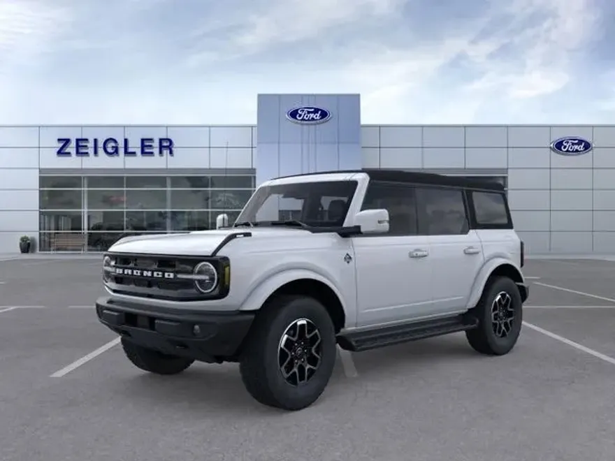 2025 Ford Bronco Outer Banks photo 1