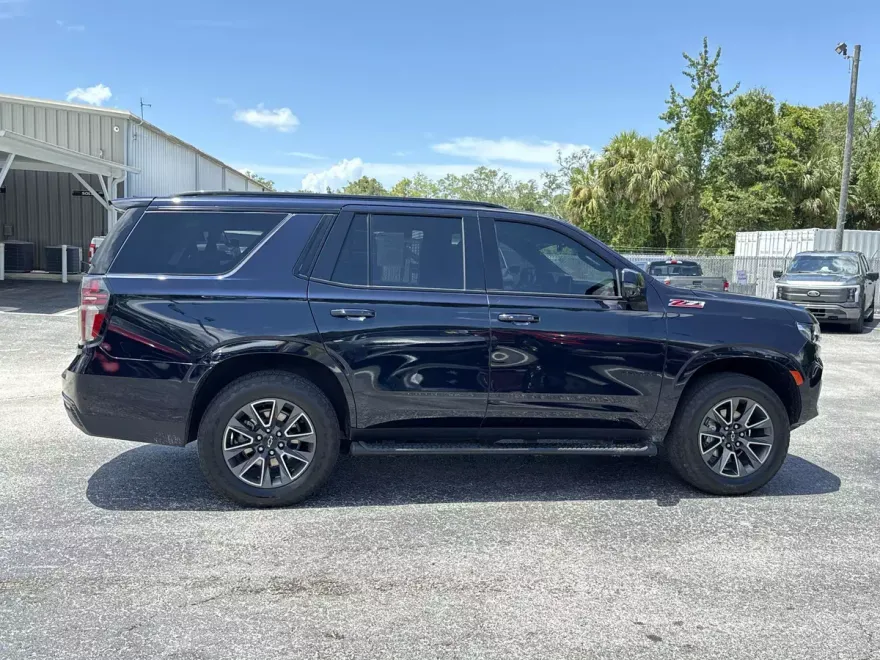 2023 Chevrolet Tahoe Z71 photo 1