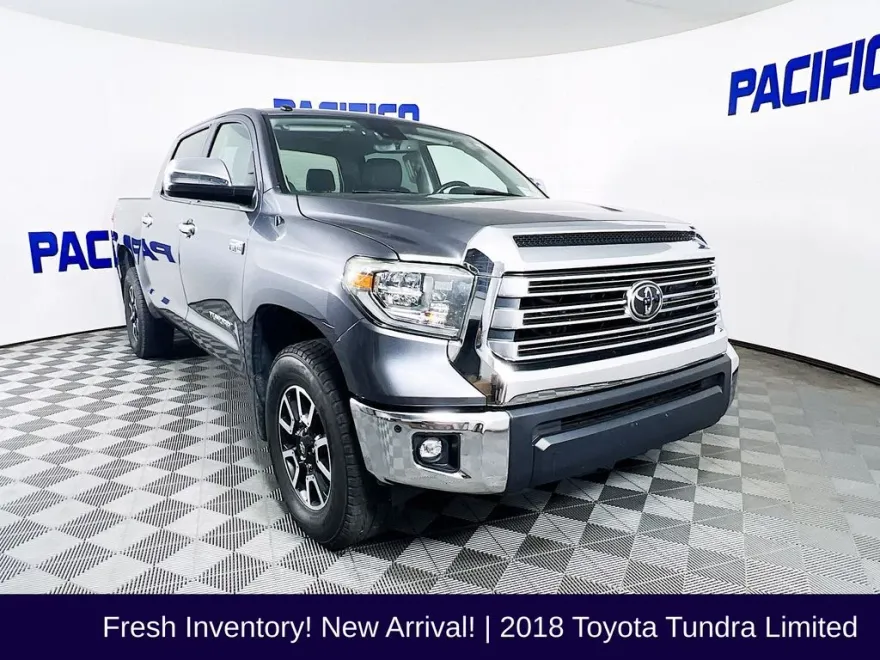 2018 Toyota Tundra CrewMax photo 1