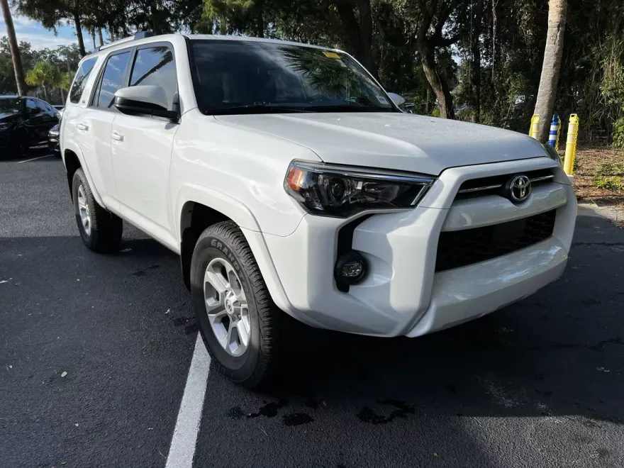 2024 Toyota 4Runner SR5 photo 1
