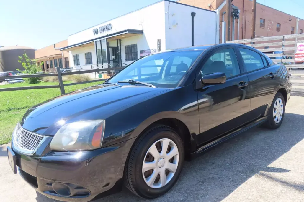 2010 Mitsubishi Galant photo 1