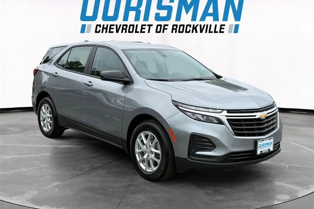2024 Chevrolet Equinox LS photo 1