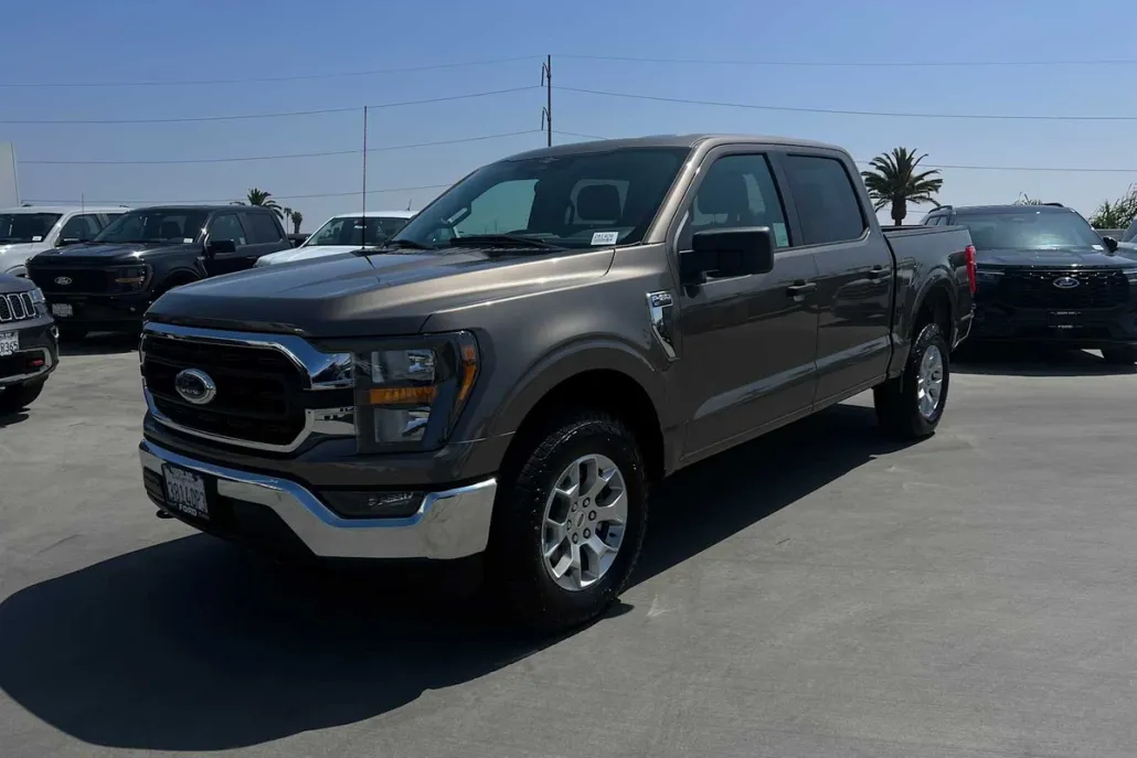 2023 Ford F-150 XLT photo 1