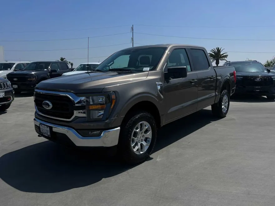 2023 Ford F-150 XLT photo 1