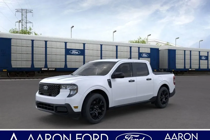 2025 Ford Maverick XLT photo 1