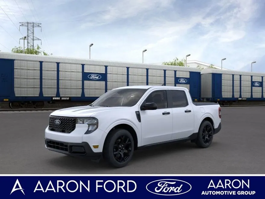 2025 Ford Maverick XLT photo 1