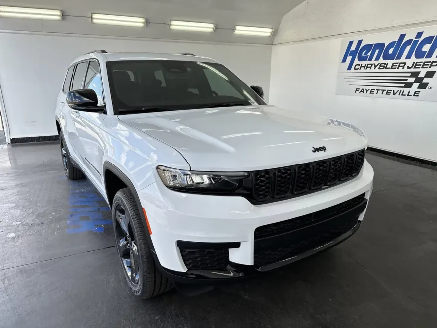 2025 Jeep Grand Cherokee Altitude X photo 1