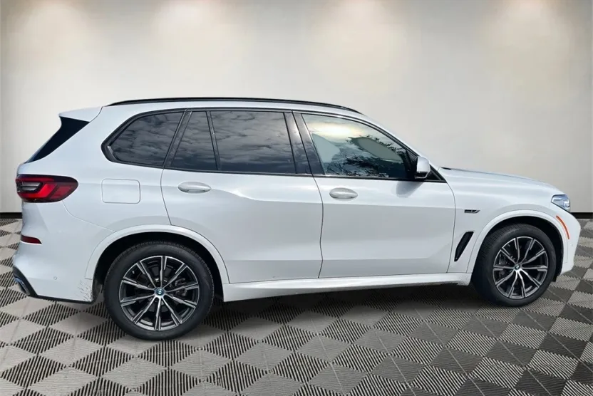 2022 Bmw X5 xDrive45e photo 1