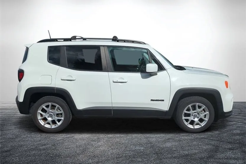 2021 Jeep Renegade Latitude photo 1