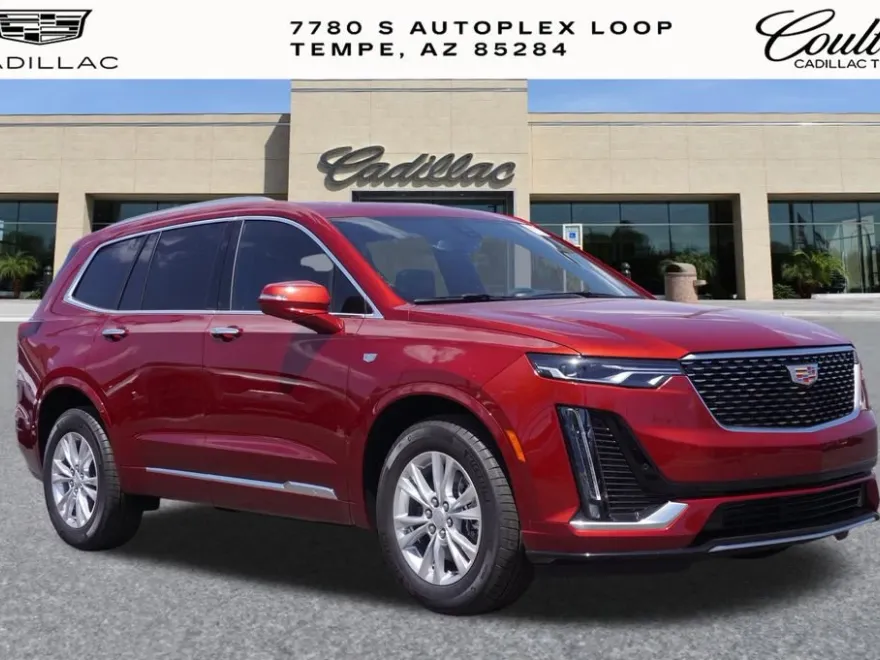 2025 Cadillac XT6 Luxury photo 1