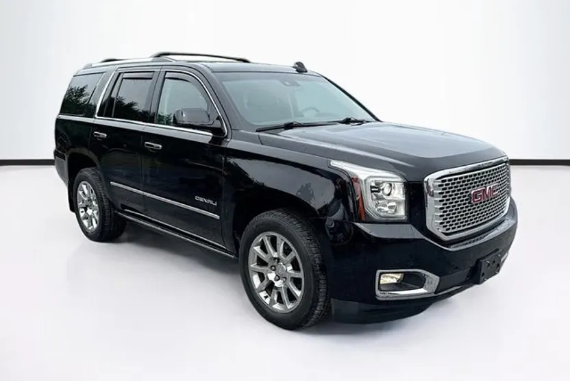 2017 Gmc Yukon Denali photo 1