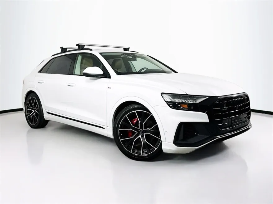 2020 Audi Q8 55 Prestige photo 1