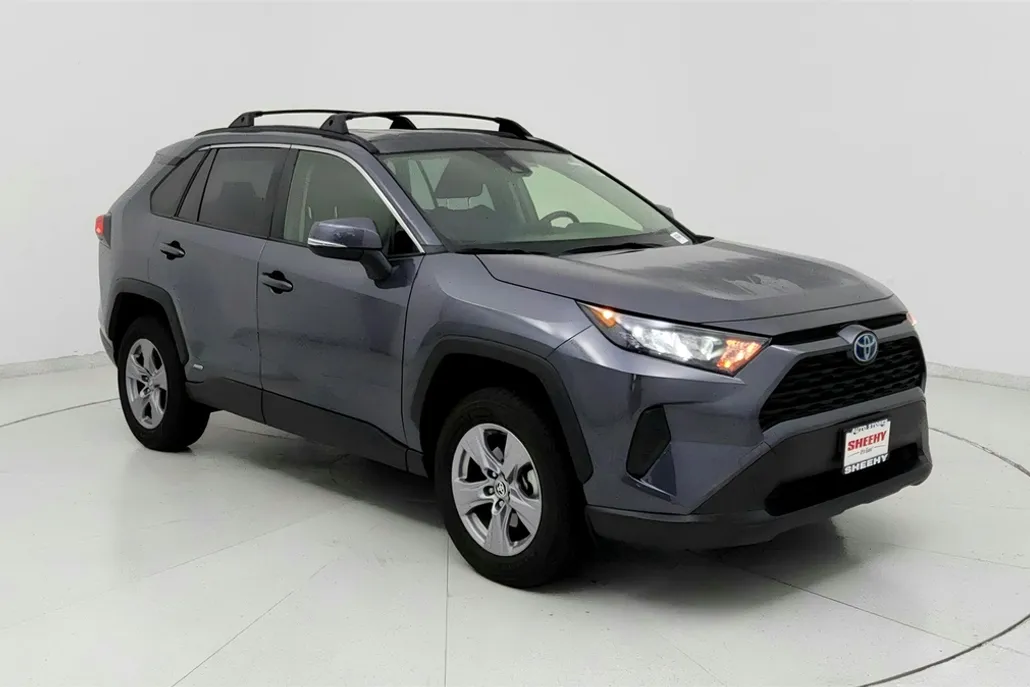 2022 Toyota RAV4 Hybrid LE photo 1