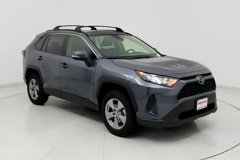 2022 Toyota RAV4 Hybrid LE photo 1