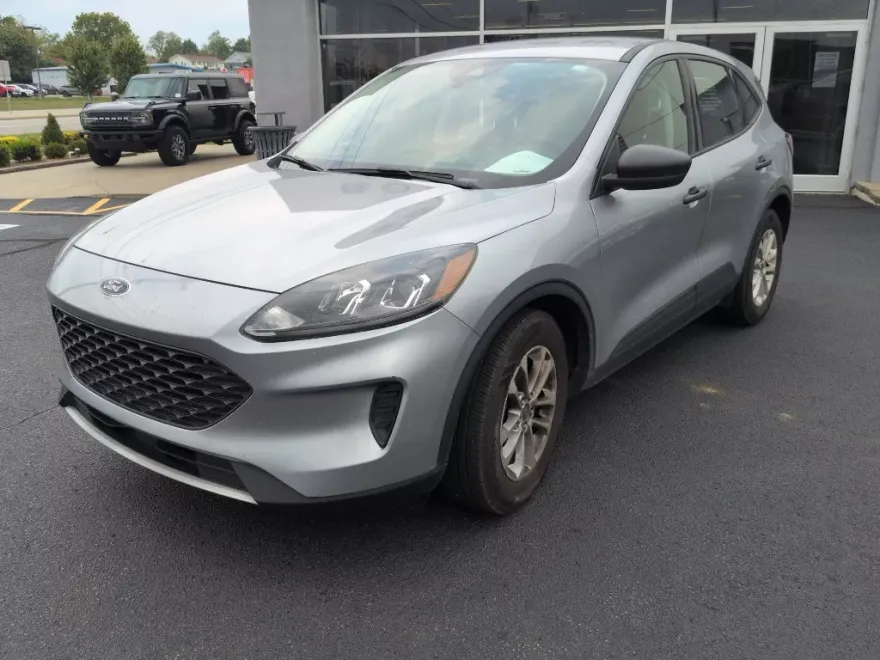 2021 Ford Escape S photo 1