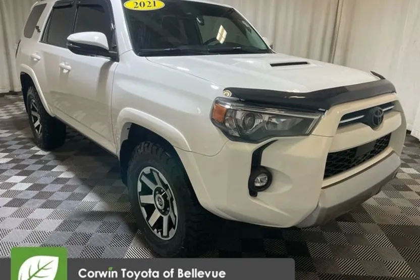 2021 Toyota 4Runner TRD Off-Road Premium photo 1