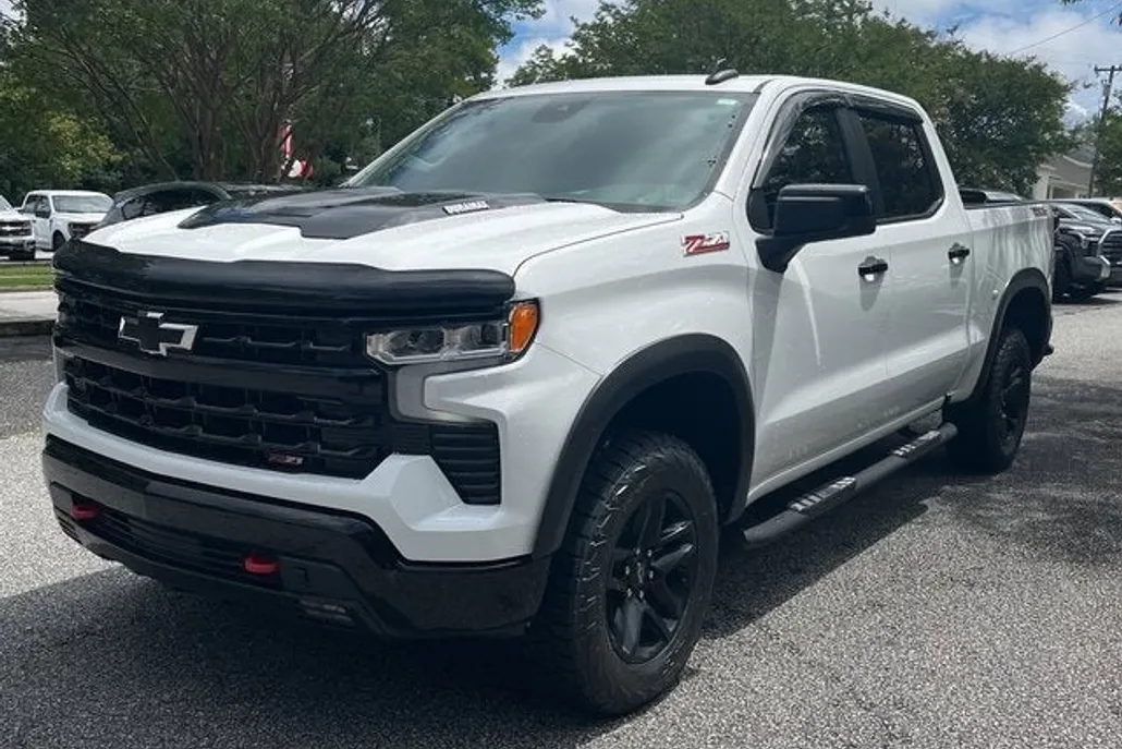 2023 Chevrolet Silverado 1500 LT Trail Boss photo 1