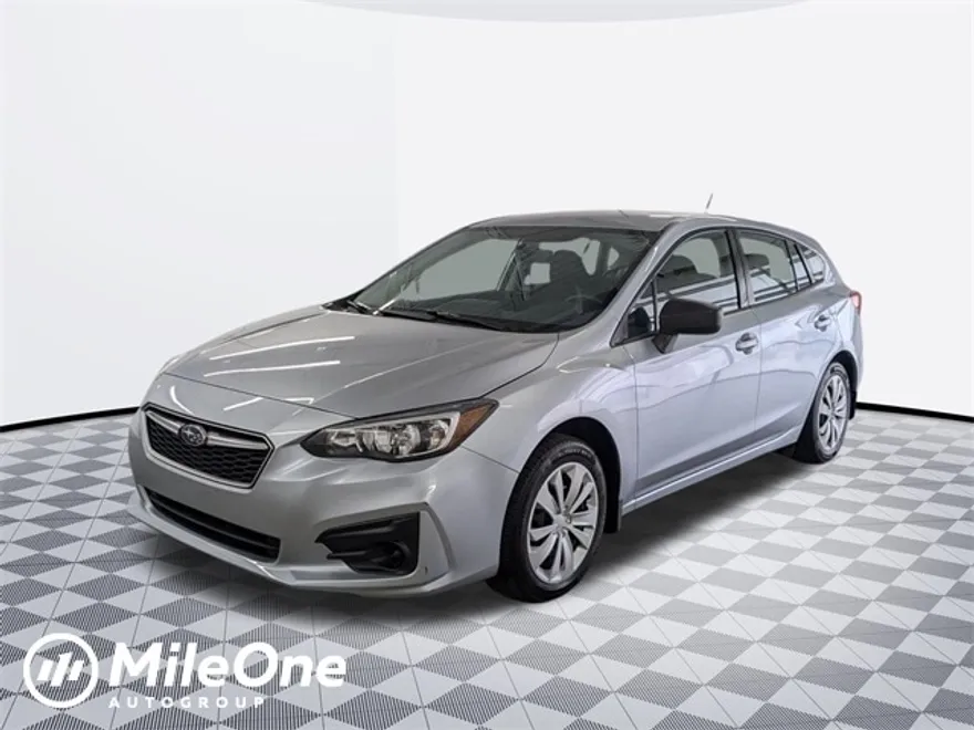 2017 Subaru Impreza 2.0i photo 1