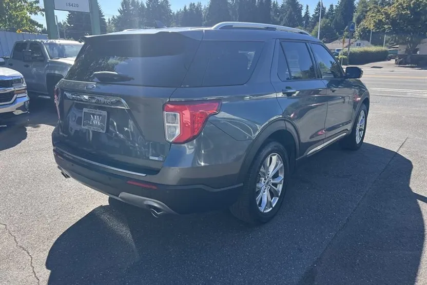 2020 Ford Explorer Limited photo 1