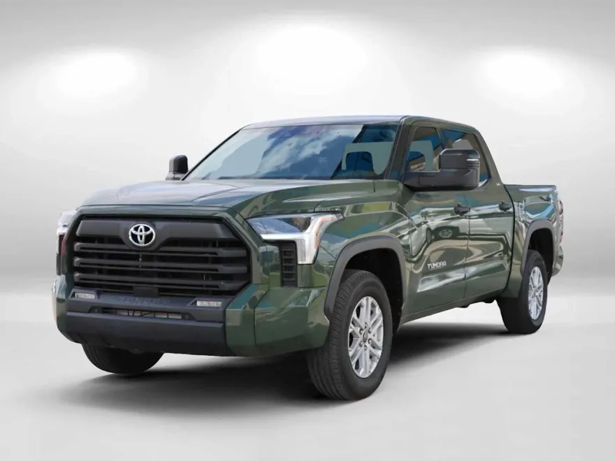 2022 Toyota Tundra SR5 photo 1