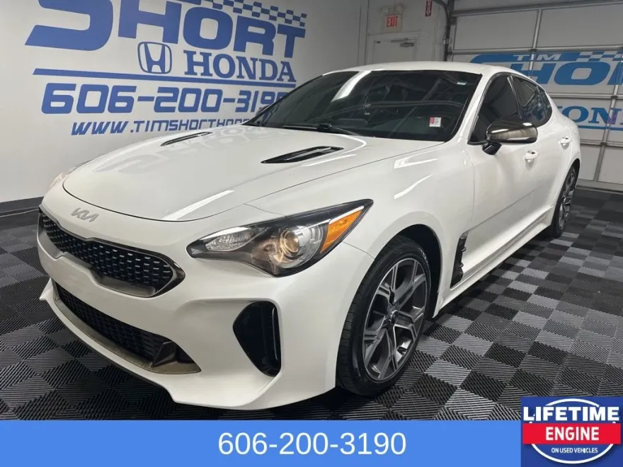 2020 Kia Stinger GT-Line photo 1