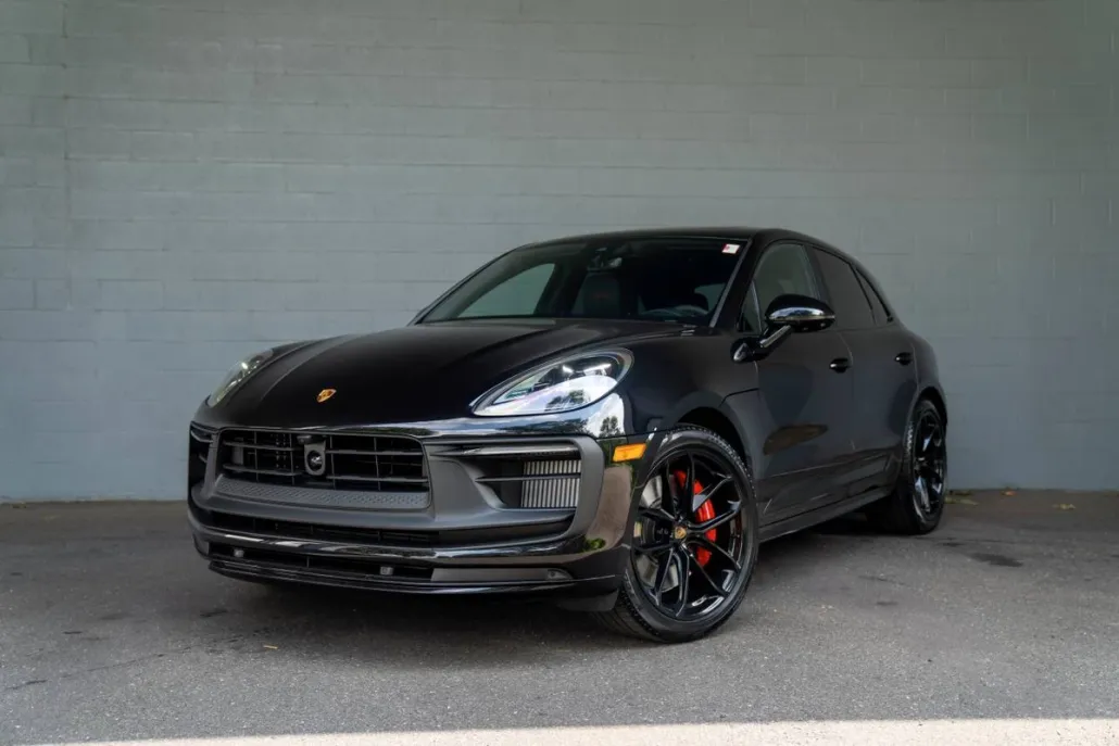 2025 Porsche Macan GTS photo 1