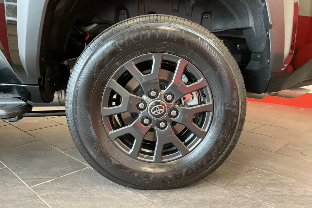 2025 Toyota 4Runner SR5 photo 1