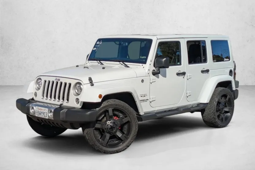 2017 Jeep Wrangler Unlimited Sahara photo 1