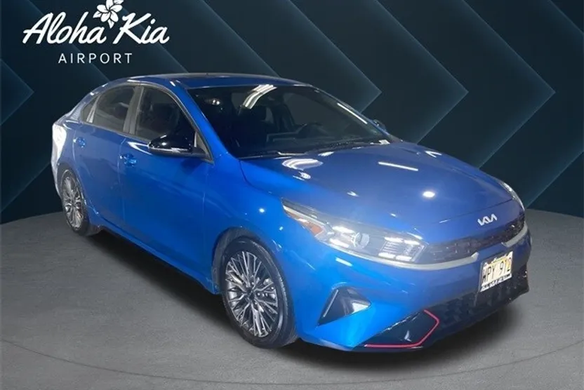 2022 Kia Forte GT-Line photo 1
