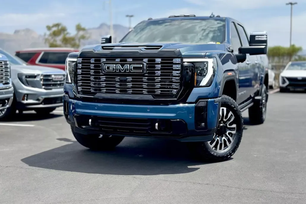 2025 Gmc Sierra 3500 HD Denali Ultimate photo 1