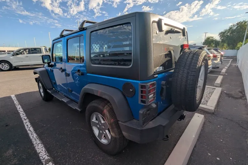 2016 Jeep Wrangler Unlimited Sport photo 1