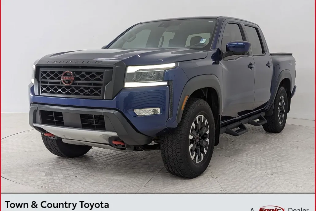 2023 Nissan Frontier PRO-4X photo 1