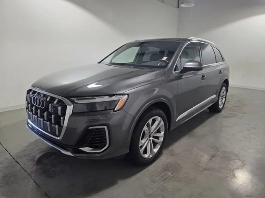 2025 Audi Q7 Premium photo 1