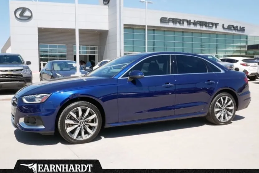 2022 Audi A4 Quattro Premium Plus photo 1